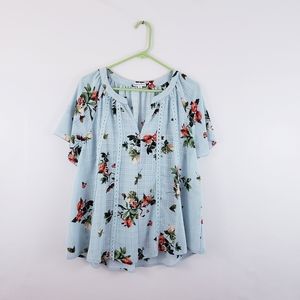 5/$25 Ophelia Roe Floral Flutter Sleeve Top